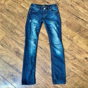 Almost Famous Juniors 5 Jeans